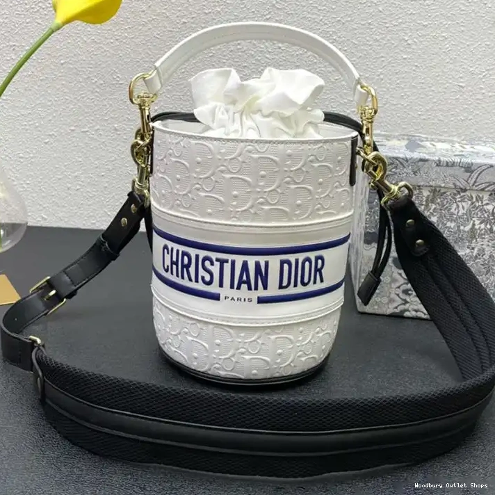 Cheap Calfskin Black Small Bag White Dior Bucket Embossed Oblique Vibe 0215 Hot Sale