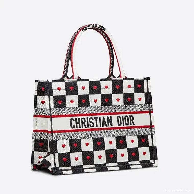 Cheap White D-Chess Black Dior Heart Canvas Book Tote Motif Dioramour 0209 Hot Sale