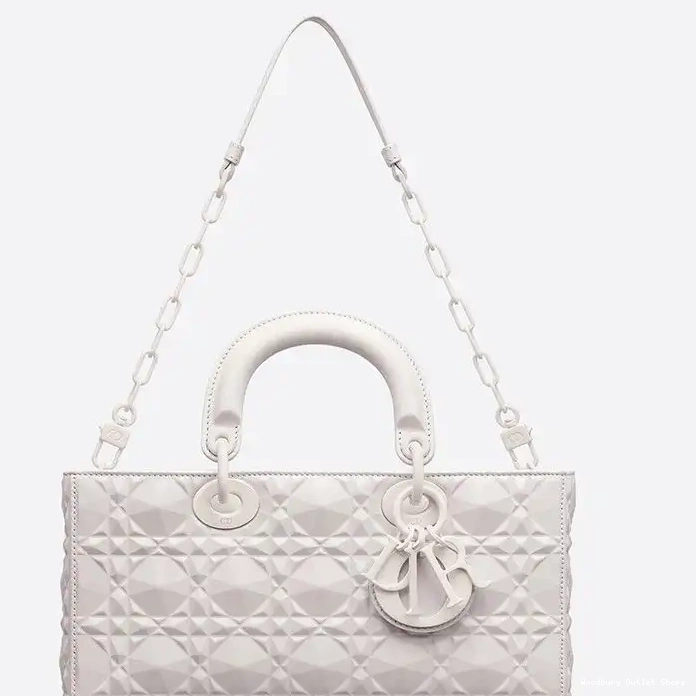 Cheap Lady Medium White with Bag D-Joy Diamond Calfskin Cannage Ultramatte Motif 0319 Hot Sale